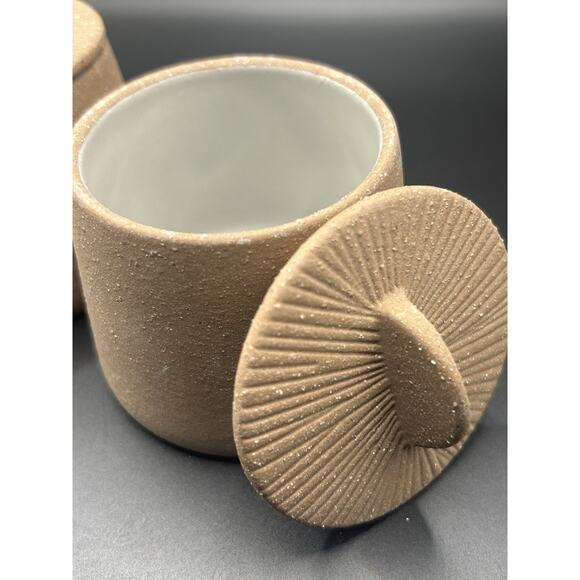 Set Of 2 Citrine Spice Jars W/ Lid Salt Glaze Pottery - Picture 2 of 8